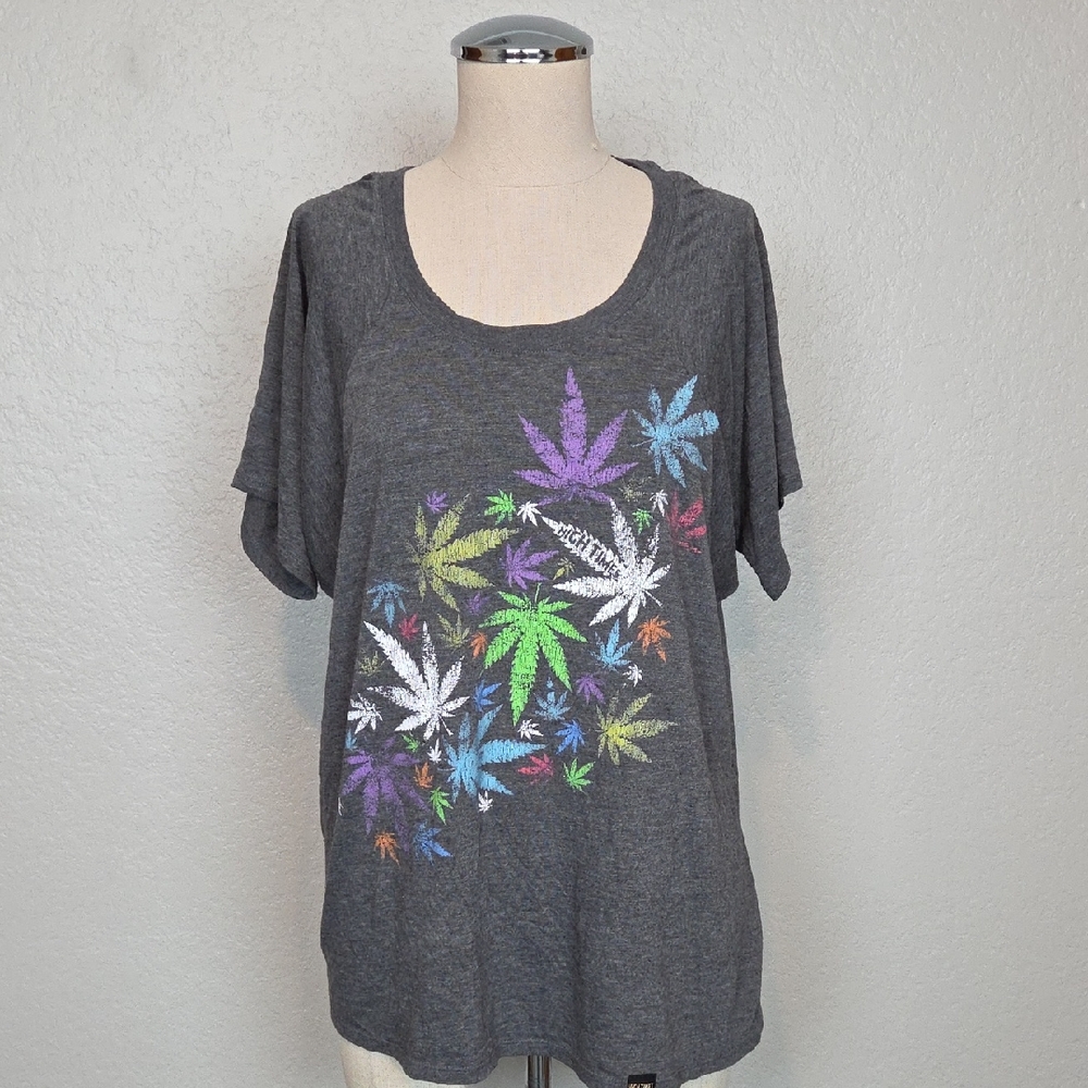 High Times Cannabis T-Shirt Size XL